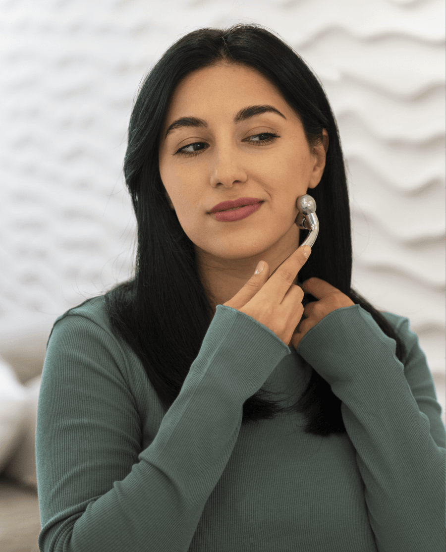 <h2><strong>ANTI-AGING</strong> RANGE</h2>